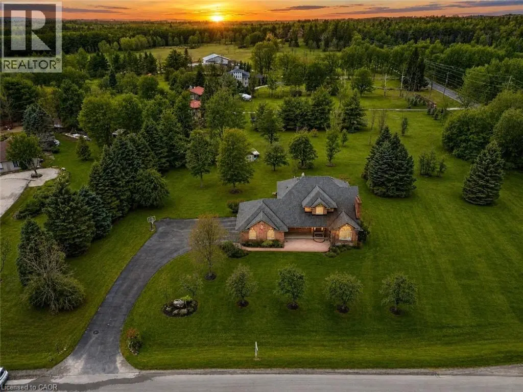 2255 Mohawk Trail, Campbellville
